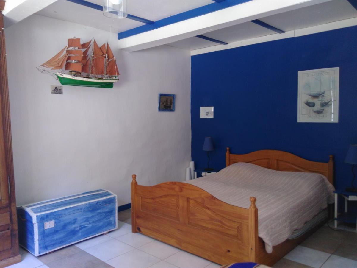 La Sourciere D'Eros Hotel Bellesserre ภายนอก รูปภาพ